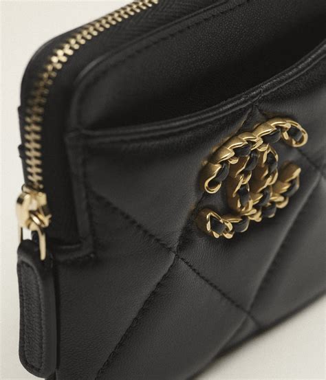 Chanel 19 zipped coin purse 